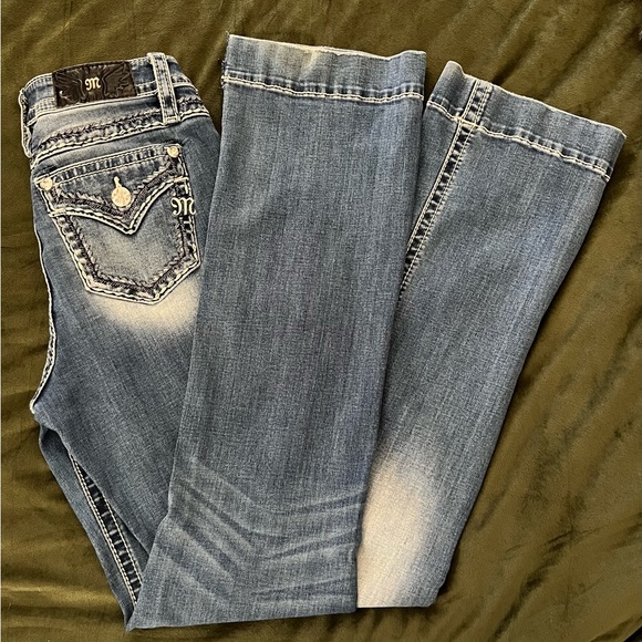 Miss Me Chloe boot leg jeans size 29x34 - Picture 2 of 3